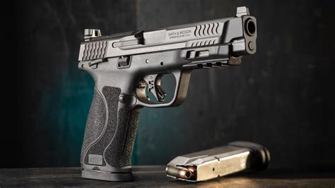 review smith wesson mp    mm auto  official journal