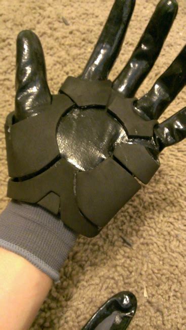 quick  easy iron man gloves tutorial      friday