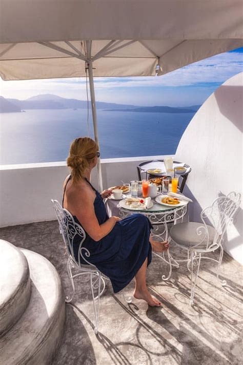 Sizzling Santorini The Sexiest Stop In The Greek Isles