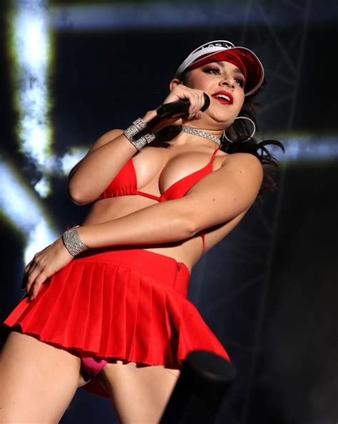 charli xcx upskirt cameltoe ass cheeks on stage in las