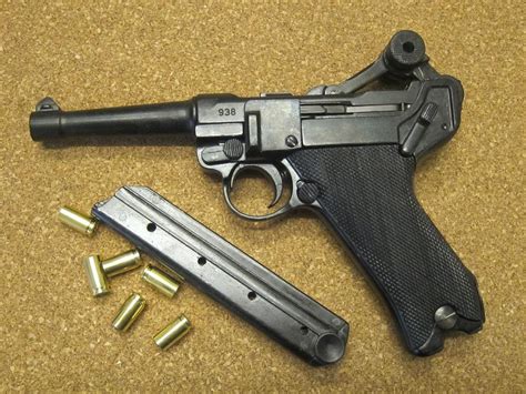 Luger P08 Replica Pistol Collectors Armoury
