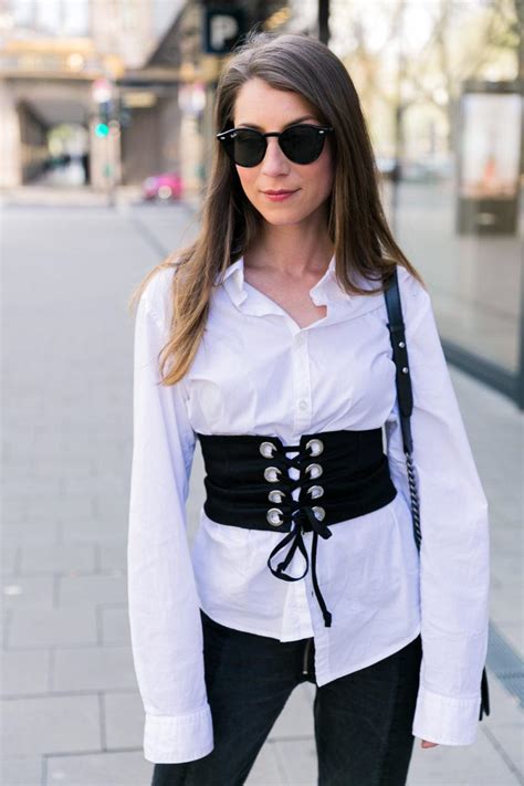 corset and two tone jeans véjà du modeblog aus deutschland fashion