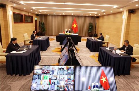 pm phuc takes part  virtual nam summit  covid  vna