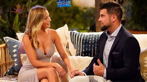 Heres Why Bachelorette Fans Are Losing Their Minds Over The Us Version