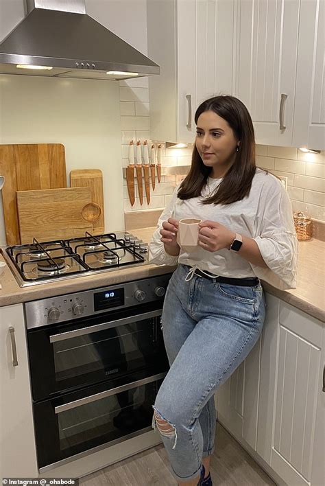 Diy Enthusiast Reveals How She Gave Her Bland New Build Home A Creative