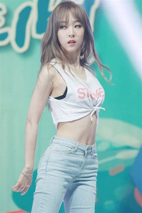 mamamoo moonbyul kathrynglee123 follow me for more pins like these kpop girl groups