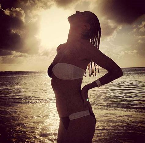 heidi klum flashes butt in sexy bikini on instagram