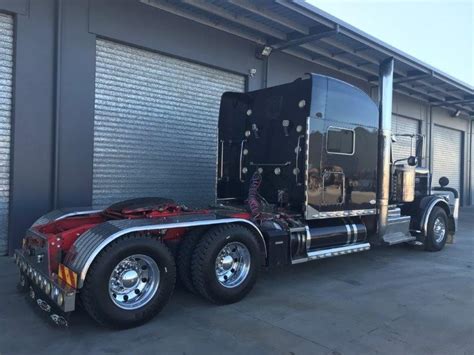 peterbilt     prime mover truck auction   grays australia