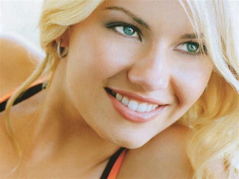 elisha cuthbert hot hd wallpapers ~ wall pc