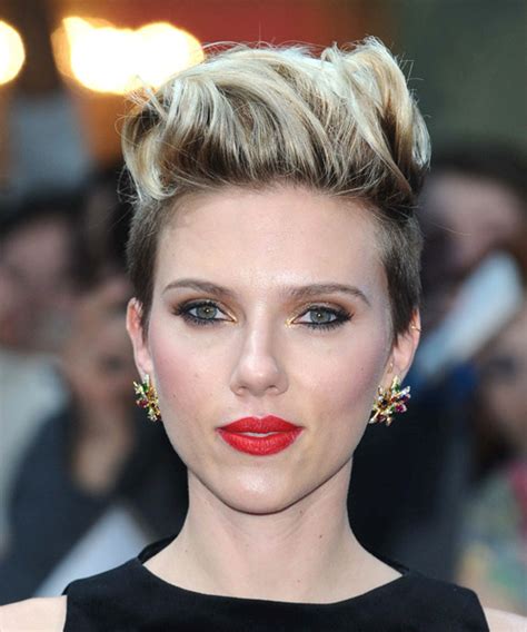 Scarlett Johansson Short Straight Casual Hairstyle Brunette Hair