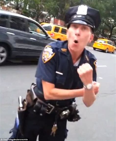 female nypd  caught  camera abusing street vendor daily mail