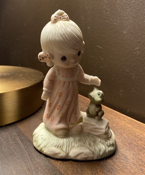 info   figurines collectors weekly