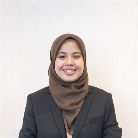Siti Nurul Aisyah Binti Zulzaidi Assistant Registrar University Of