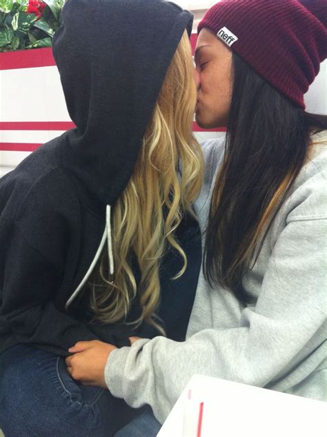 lesbian on a skateboard cute lesbian couples lesbians kissing lesbian