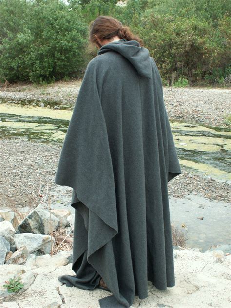 cloak   ailinstock  deviantart design reference cloak