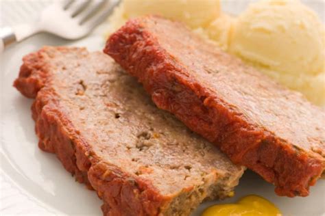 cracker barrel meatloaf recipe   easy meatloaf recipes slideshow  daily meal
