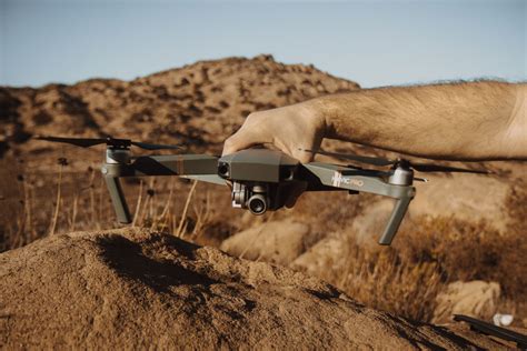 traveling   drone  essential tips  avoid insanity television  nomads
