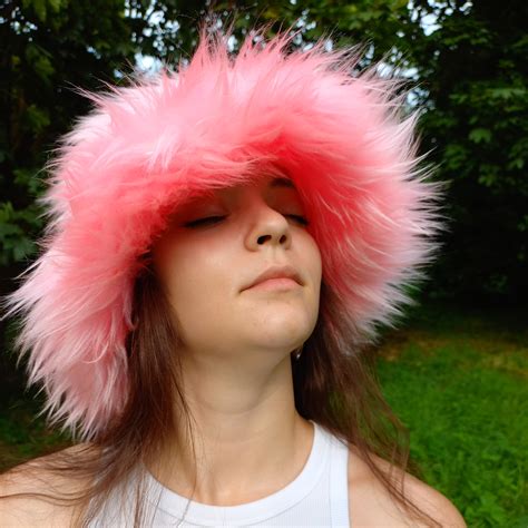 Pink Bucket Hat Made Of Faux Fur Cute Fuzzy Bucket Hats Fl Inspire