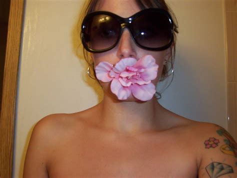 naked emo girl in glasses pichunter