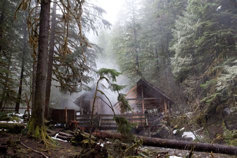 This Epic Hot Spring Near Portland Is A Must See