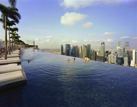 marina bay sands sky high infinity pool  singapore