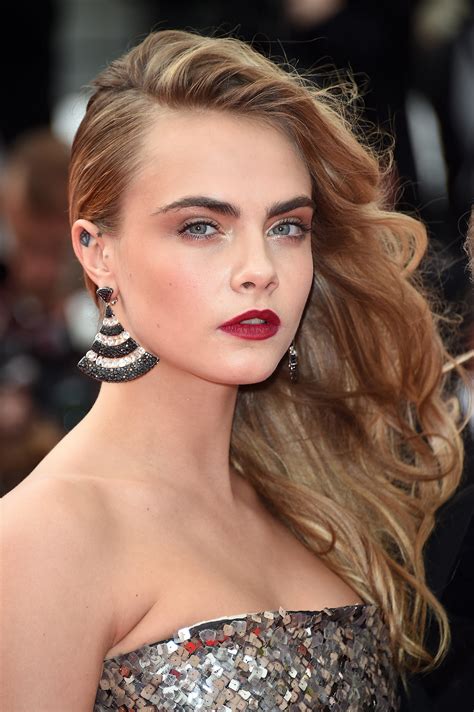 side hairstyle   trend   red carpet fashionsycom