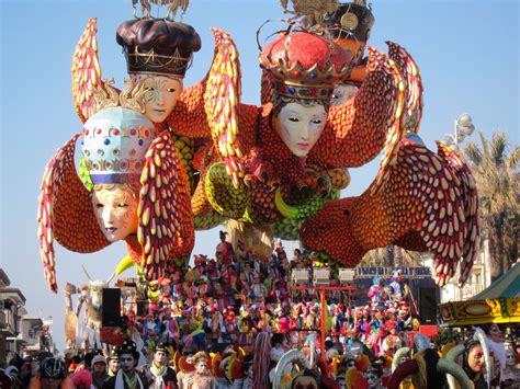 istituto europeo firenze celebra el carnaval en italia