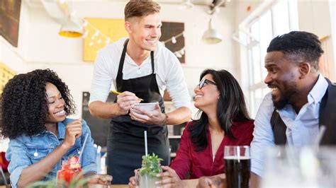 Apa Itu Waiter Dan Waitress Pengertian Dan Tugas Tugasnya