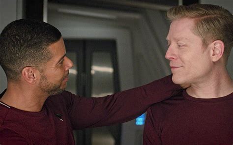 star trek discovery introduces first same sex couple to