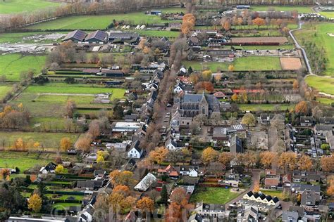 hollandluchtfoto luchtfoto cromvoirt