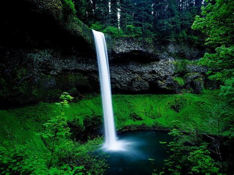 vattenfall natur groena bakgrundsbild gratis nedladdning