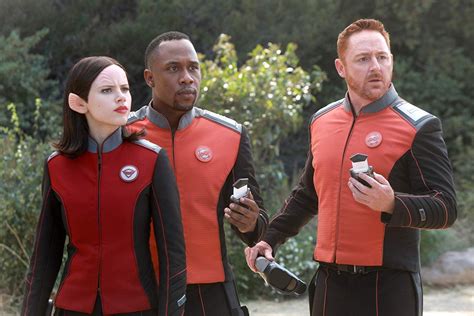 Scott Grimes J Lee And Halston Sage In The Orville 2017 Tv