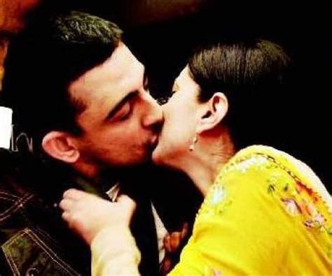 Aditi Rao Hydari Lip Lock Kissing Scenes From Yeh Saali