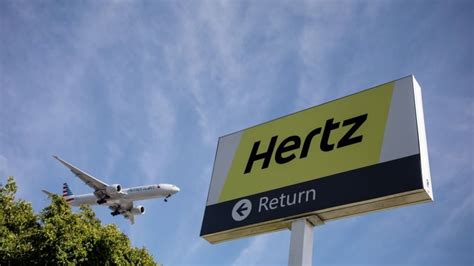 hertz halts  stock sale  sec questions  insolvent company