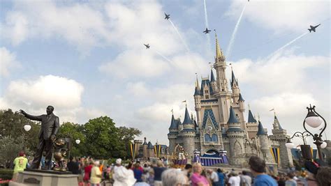 disney world  face tougher recovery  disneyland hollywood reporter