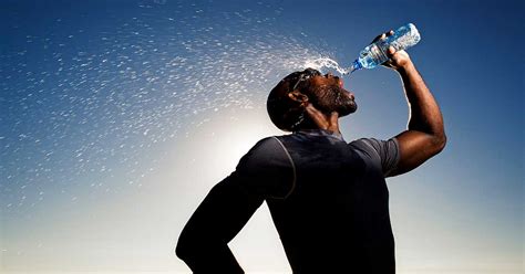 hold  sports drink hydrating  refueling youth athletes  success