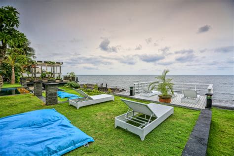 amazing beachfront villa  sale  north bali kibarer property