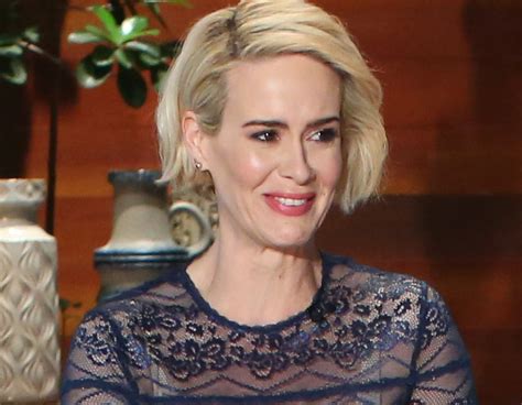 sarah paulson got drunk the first time she met marcia clark the mole kept moving all over her
