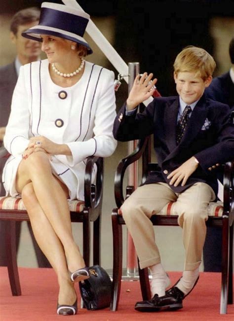 The Life Of Diana Princess Of Wales In 100 Photographs