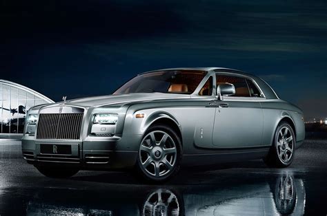 passion  luxury rolls royce presents phantom coupe