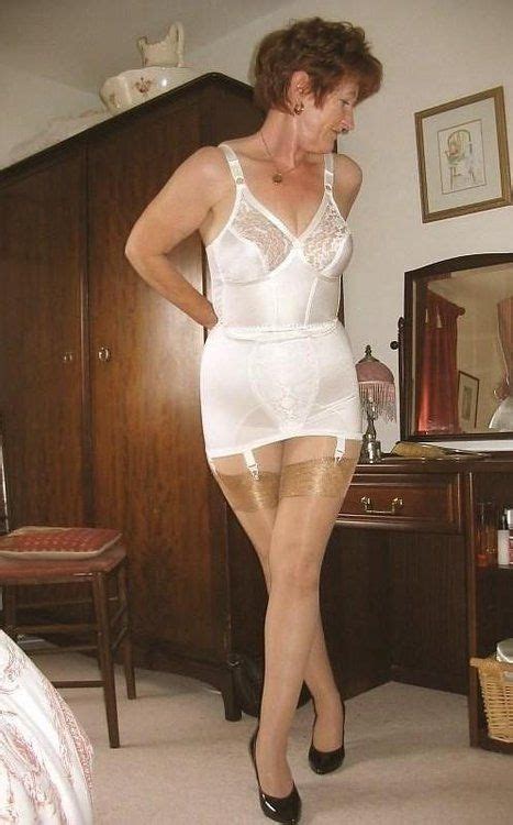 sexy mature woman sexy grannies girdle love vintage girdle vintage underwear