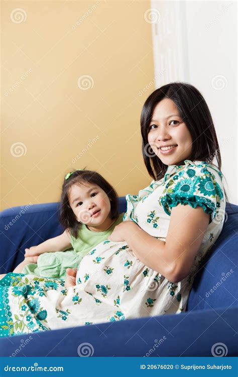 Asian Mom And Daughter – Telegraph