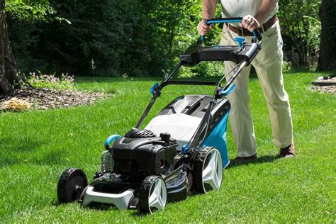 tips voor het slijpen van je grasmaaier bouwsuper
