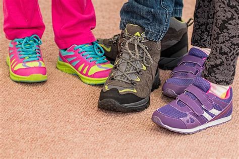 kids running shoes reviewed   runnerclick