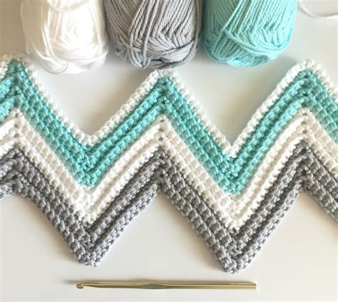 single crochet chevron blanket  mint gray  white daisy farm crafts