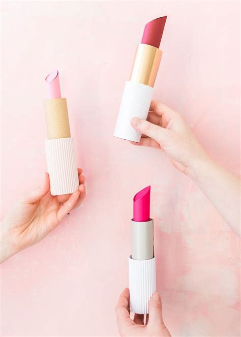 Paper Lipstick Valentines Valentines Diy Diy Valentines Decorations