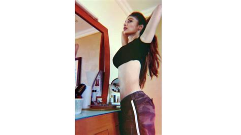 Mouni Roy And Her Sexiest Looks In Yoga Pants Iwmbuzz