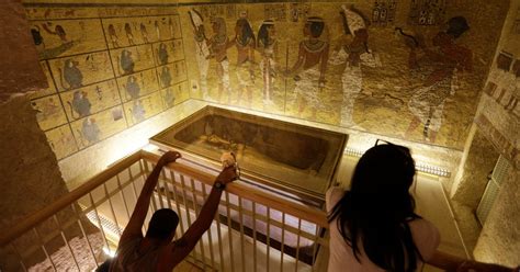 hints in search for nefertiti are found in tutankhamen s tomb the new