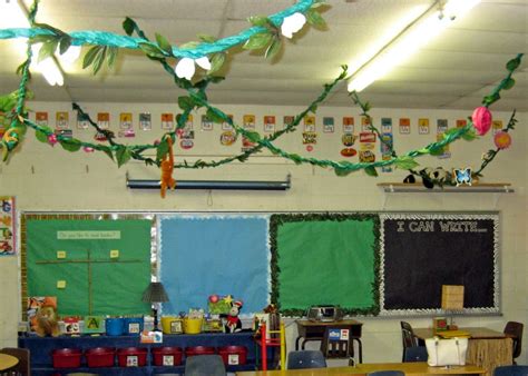 jungle safari themed classrooms clutter  classroom