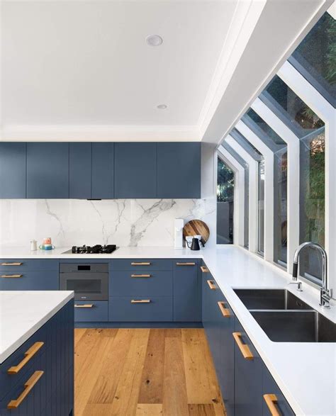 pin  niski  home inspo dark blue kitchens dark blue kitchen